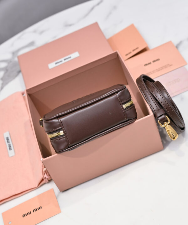 Leather trick Briarwood