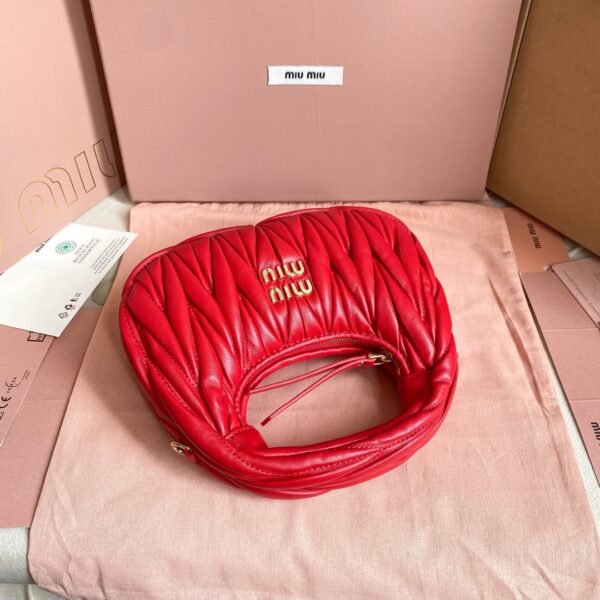 Wander matelassé nappa leather hobo bag