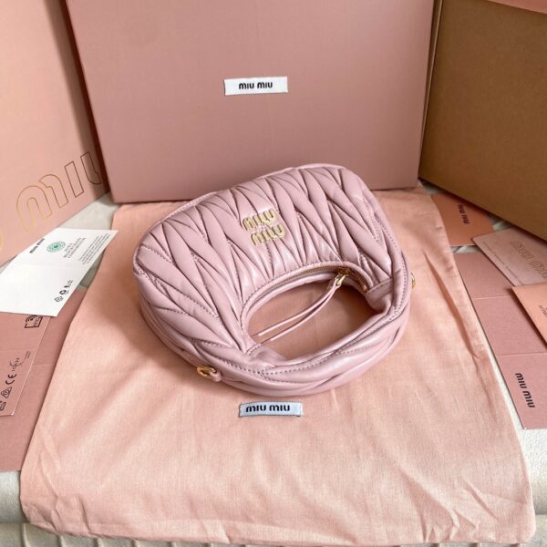 Wander matelassé nappa leather hobo bag