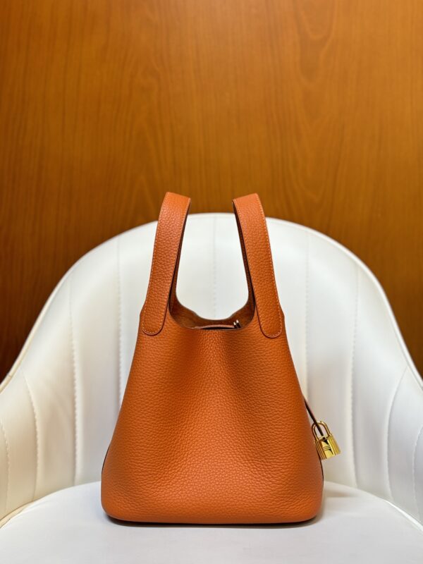 Picotin Lock 18   93 Orange