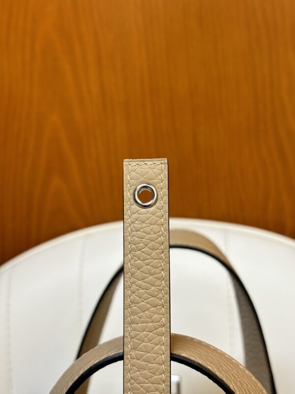 Picotin Lock18  S2 Trench