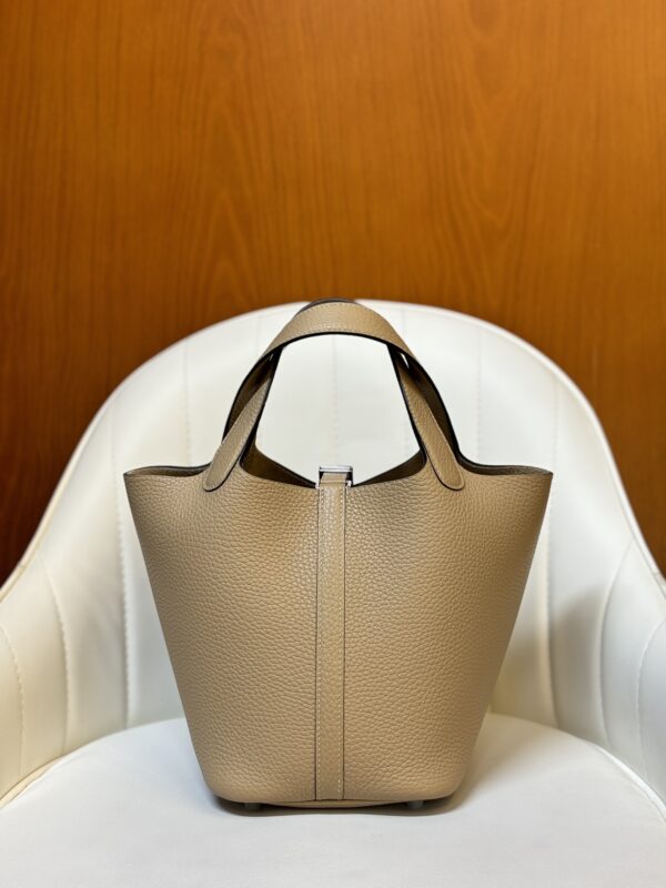 Picotin Lock18  S2 Trench