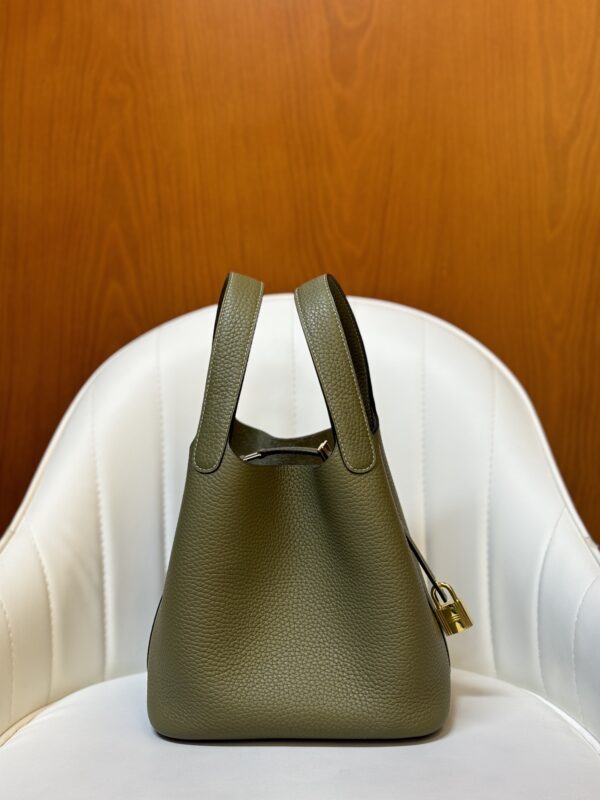 wsxc1743212488113_6 Picotin Lock18 Q1 Saug