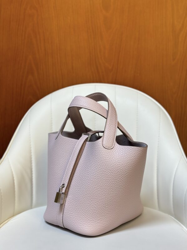 Picotin Lock18  09 Mauve Pale