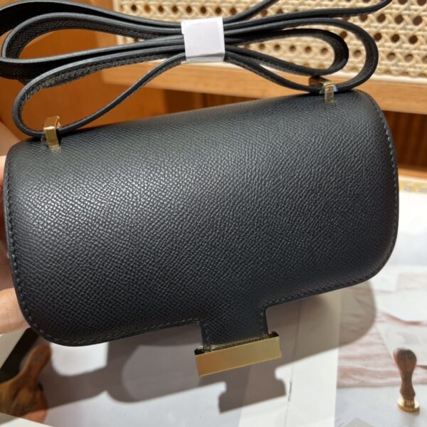 Constance 19  89 Noir