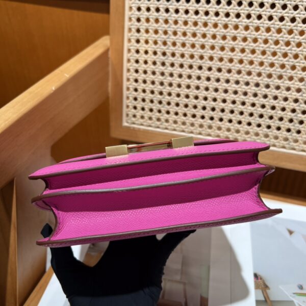 Constance 19    9I Magnolia