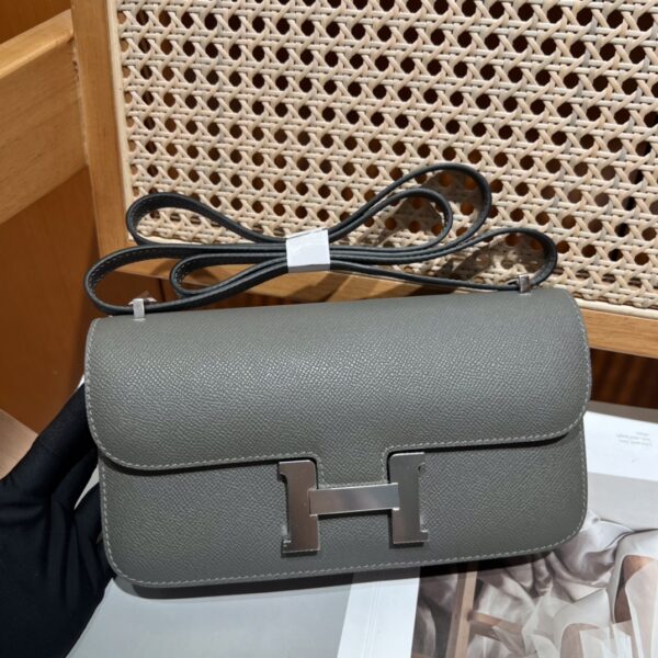 Constance elan     8F Étain