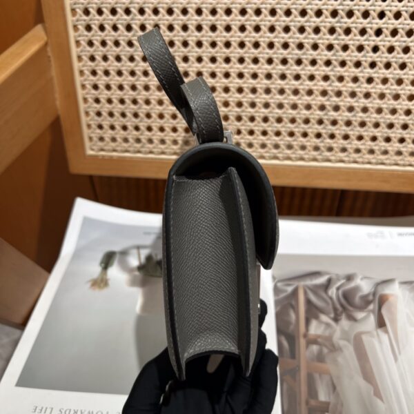 Constance elan     8F Étain