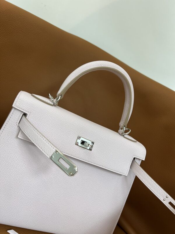 Kelly 25  09 Mauve Pale