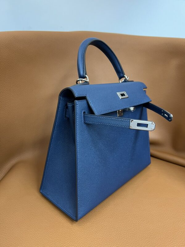 Kelly 25 73 Bleu Saphir