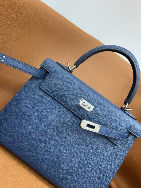 Kelly 25 73 Bleu Saphir