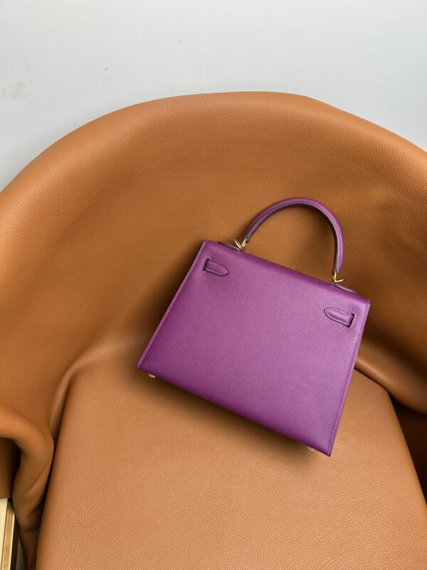 Kelly 25 P9 Anémone