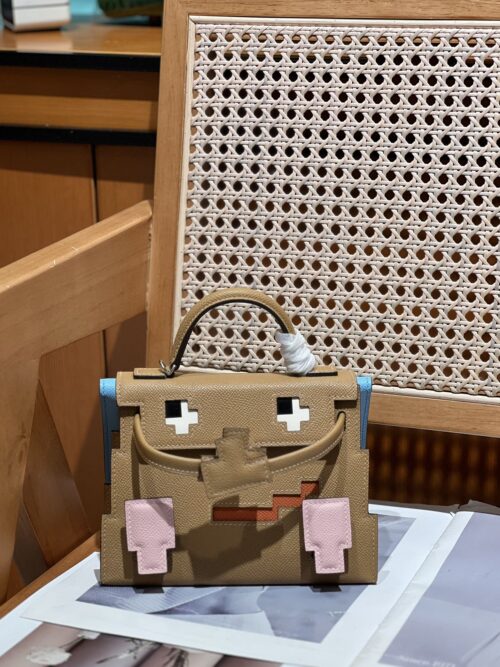 Kelly Doll  OM Marsala Chai