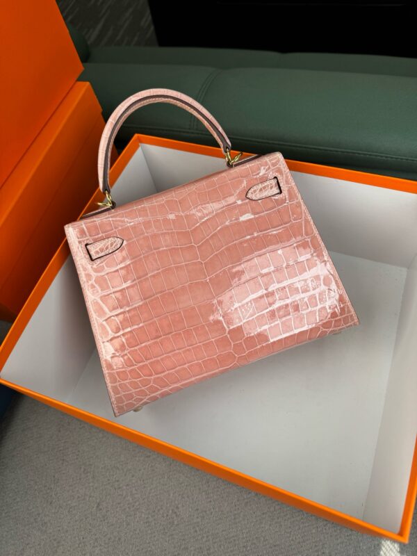 3Q Rose Sakura Kelly