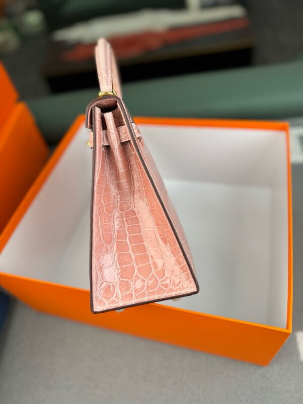 3Q Rose Sakura Kelly