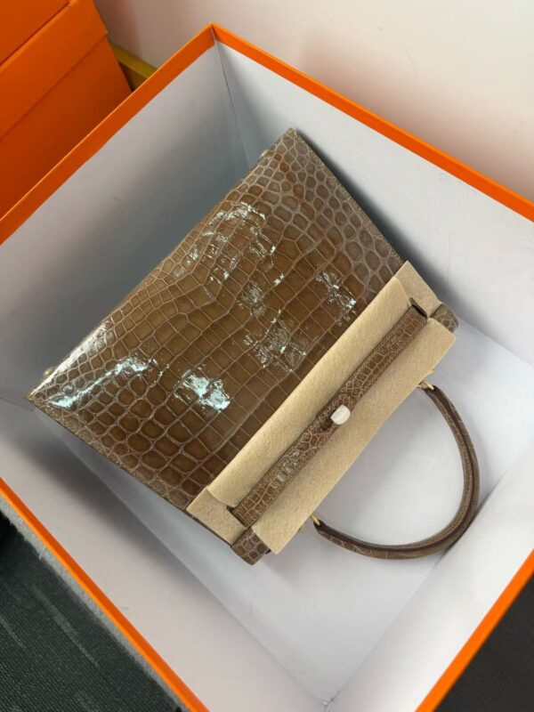 微信图片_202503260227455 Cc24 tabac-camel Kelly28