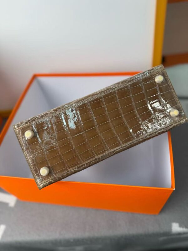 微信图片_202503260227464 Cc24 tabac-camel Kelly28